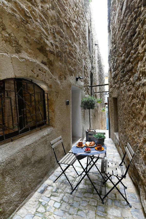 Le Petit Tresor Du Luberon Menerbes